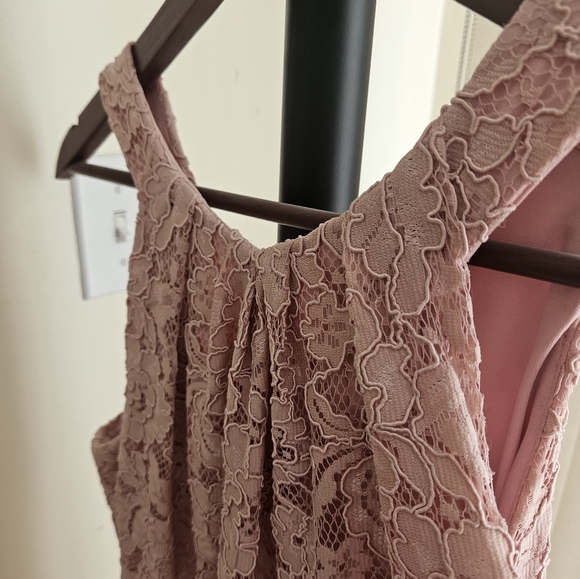 Like new - Le Chateau pink asymmetrical dress - Picture 9 of 9